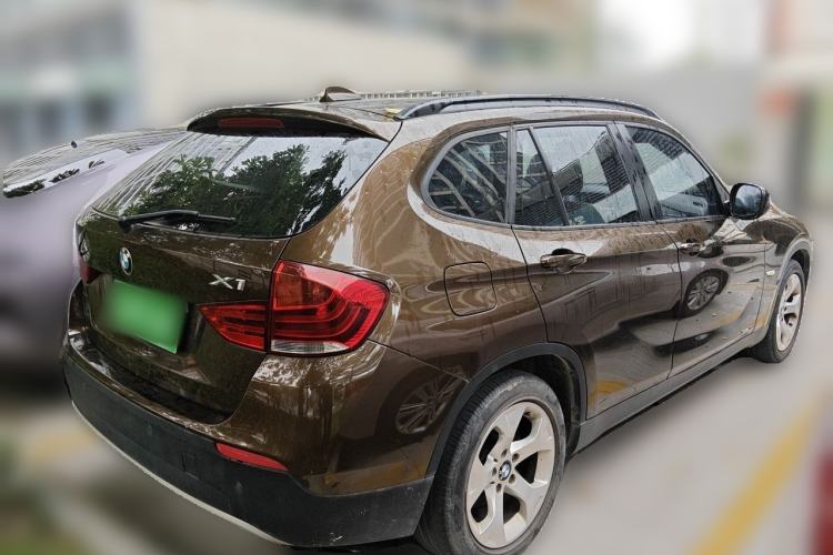 Used BMW X1 2010 sDrive18i Luxury Model Rear Right 45 Deg