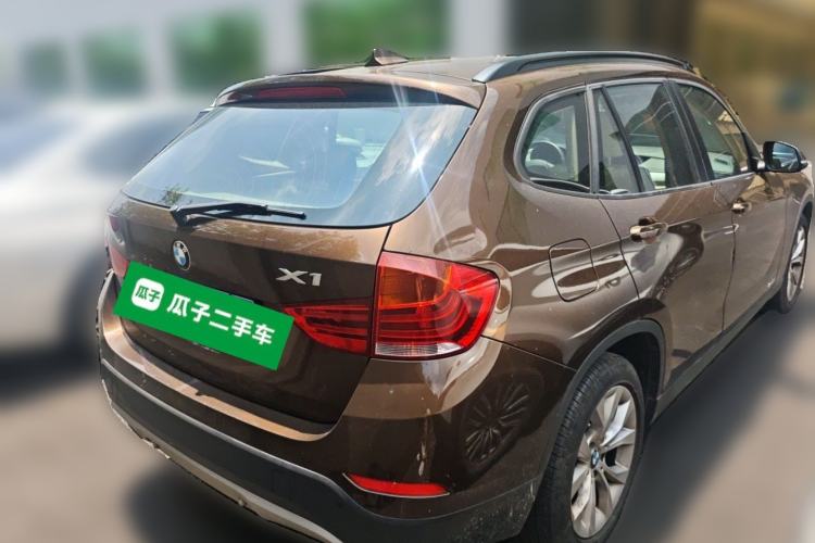 Used BMW X1 2010 sDrive18i Luxury Model Rear Right 45 Deg