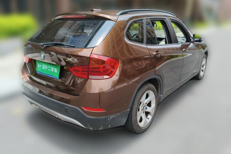 Used BMW X1 2010 sDrive18i Luxury Model Rear Right 45 Deg