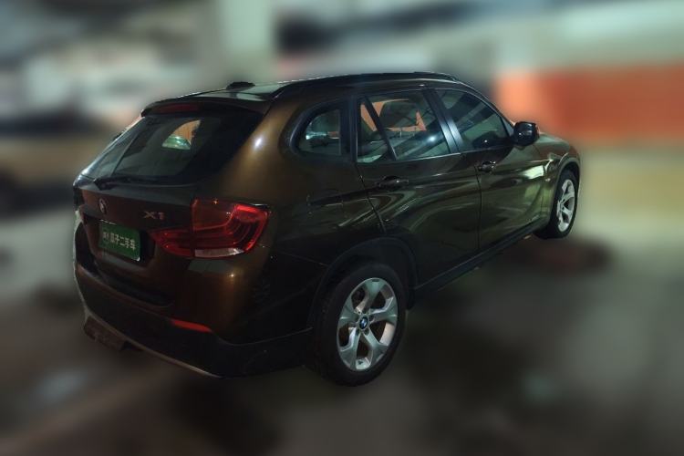 Used BMW X1 2010 sDrive18i Luxury Model Rear Right 45 Deg