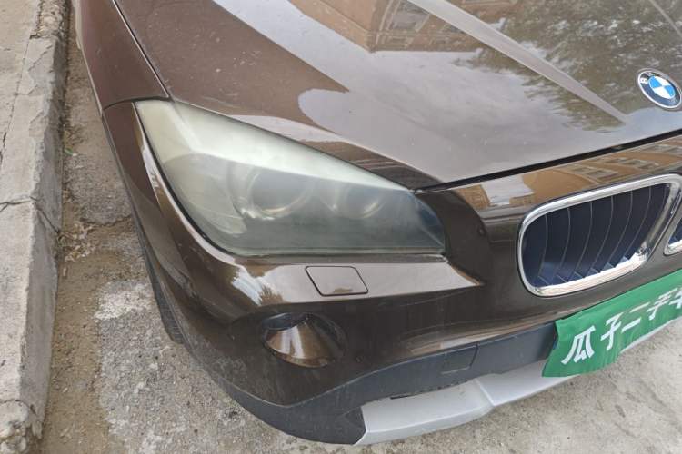 Used BMW X1 2010 xDrive25i Right Front Headlight