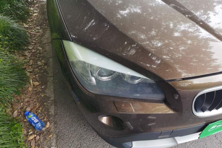 Used BMW X1 2010 xDrive25i Right Front Headlight