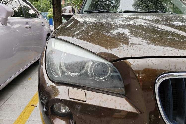 Used BMW X1 2010 sDrive18i Luxury Model Right Front Headlight