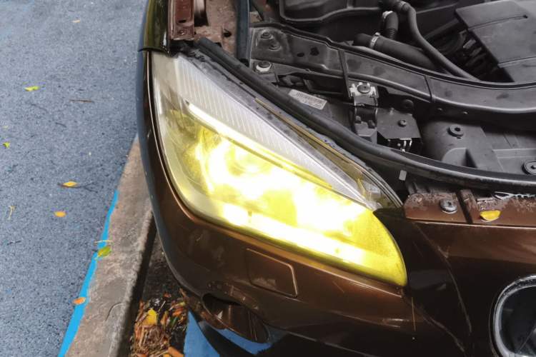 Used BMW X1 2010 sDrive18i Luxury Model Right Front Headlight