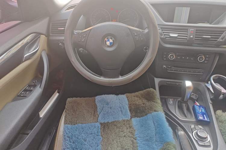 Used BMW X1 2010 xDrive25i Steering Wheel