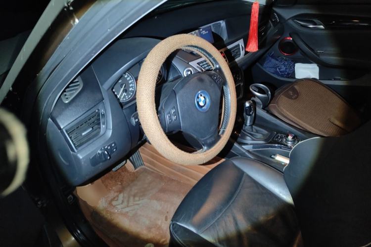 Used BMW X1 2010 sDrive18i Luxury Model Steering Wheel