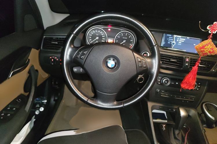 Used BMW X1 2010 xDrive25i Steering Wheel