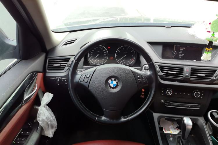 Used BMW X1 2010 sDrive18i Luxury Model Steering Wheel
