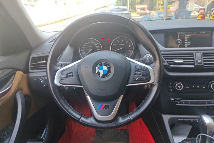 Used BMW X1 2010 xDrive25i Steering Wheel