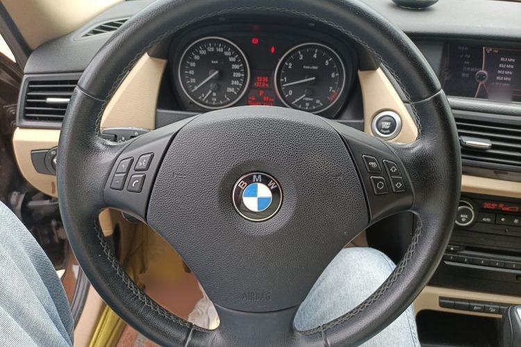 Used BMW X1 2010 xDrive25i Steering Wheel