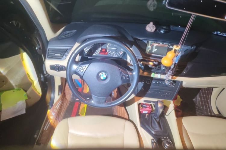Used BMW X1 2010 sDrive18i Luxury Model Steering Wheel