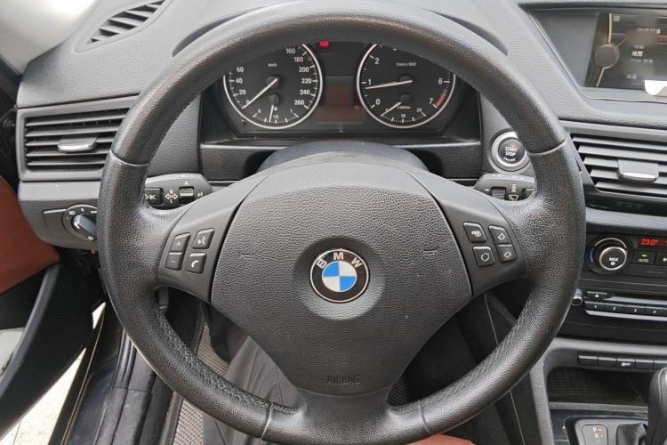 Used BMW X1 2010 sDrive18i Luxury Model Steering Wheel