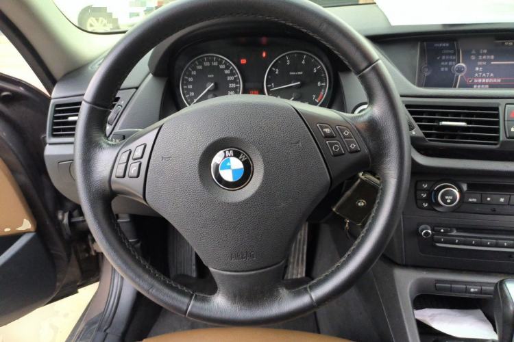 Used BMW X1 2010 sDrive18i Luxury Model Steering Wheel
