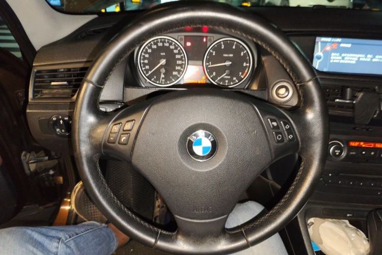 Used BMW X1 2010 sDrive18i Luxury Model Steering Wheel