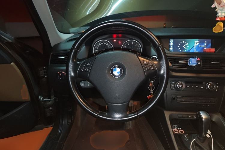 Used BMW X1 2010 xDrive25i Steering Wheel