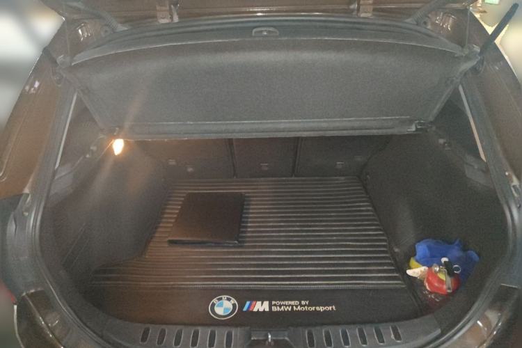 Used BMW X1 2010 sDrive18i Luxury Model Trunk