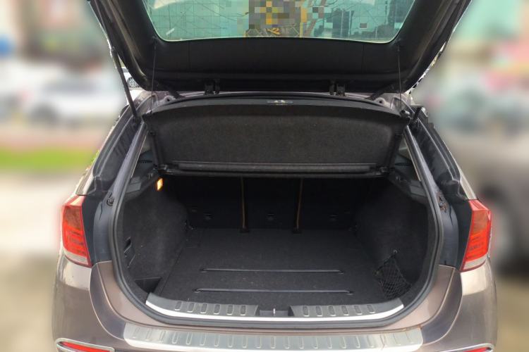 Used BMW X1 2010 sDrive18i Luxury Model Trunk