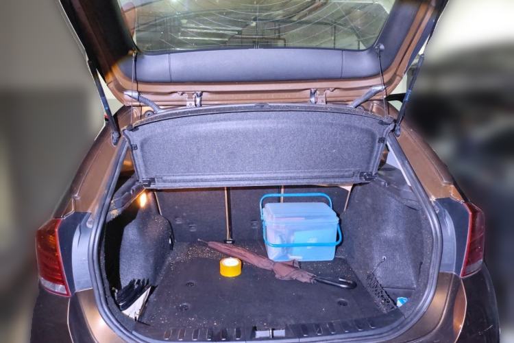 Used BMW X1 2010 sDrive18i Luxury Model Trunk