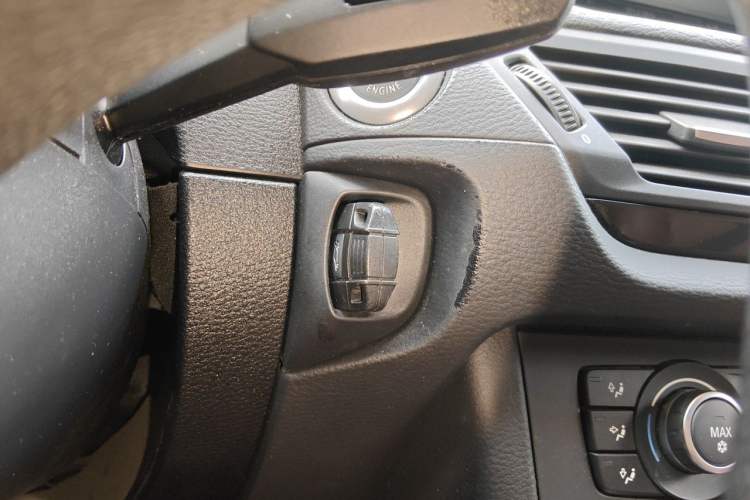 Used BMW X1 2010 sDrive18i Luxury Model Vehicle Key