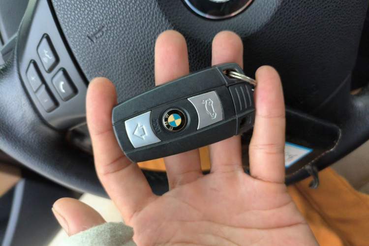 Used BMW X1 2010 sDrive18i Luxury Model Vehicle Key