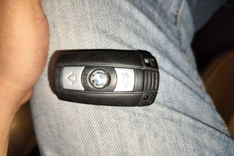 Used BMW X1 2010 sDrive18i Luxury Model Vehicle Key
