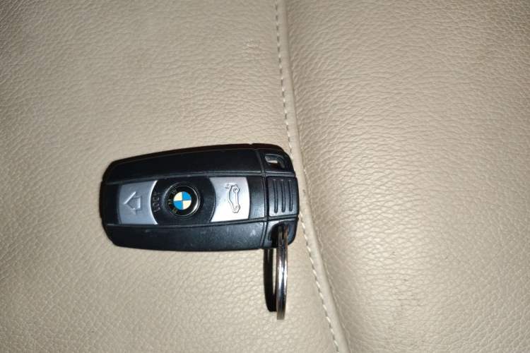 Used BMW X1 2010 sDrive18i Luxury Model Vehicle Key
