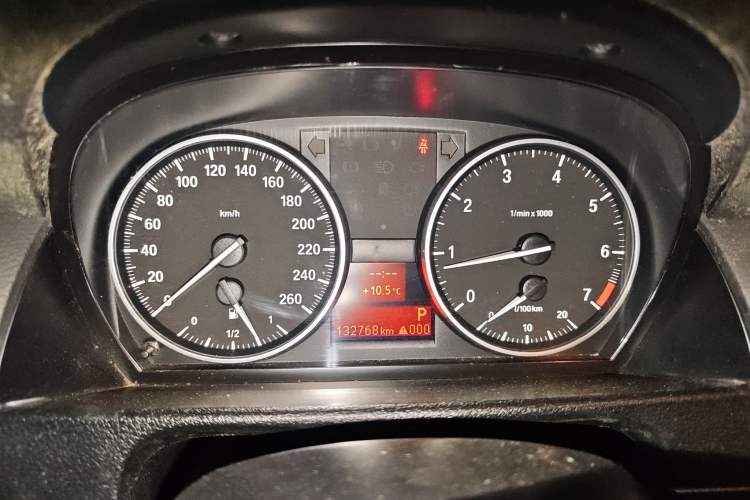 Used BMW X1 2010 sDrive18i Luxury Model Instrument Cluster
