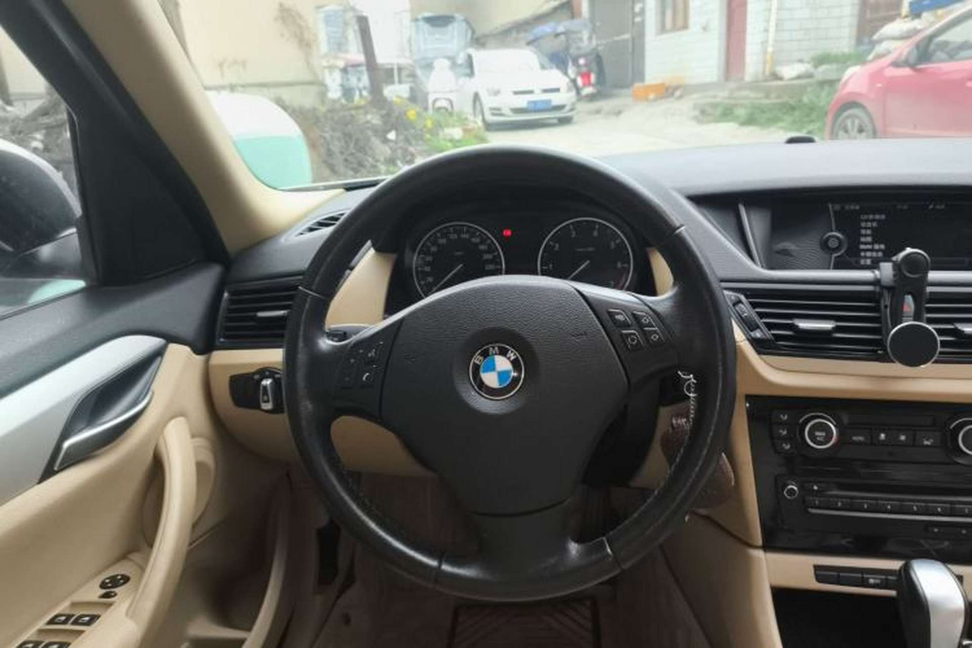Used BMW X1 2010 sDrive18i Luxury Model Steering Wheel