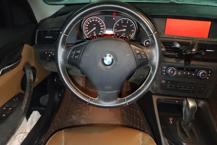 Used BMW X1 2010 sDrive18i Luxury Model Steering Wheel