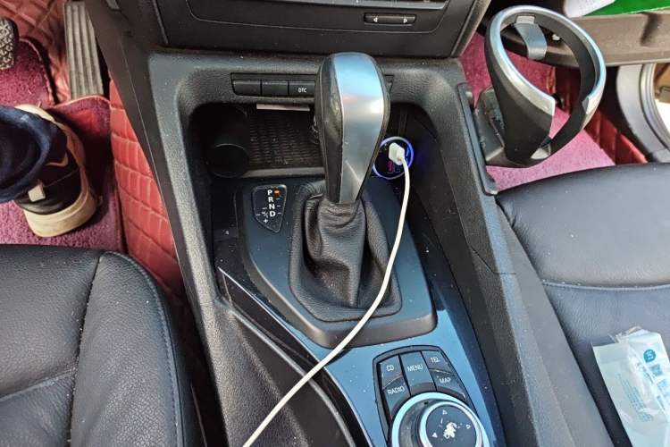 Used BMW X1 2010 sDrive18i Luxury Model Gear Lever