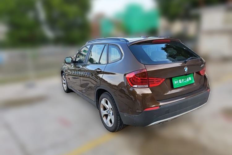 Used BMW X1 2010 sDrive18i Luxury Model Rear Left 45 Deg