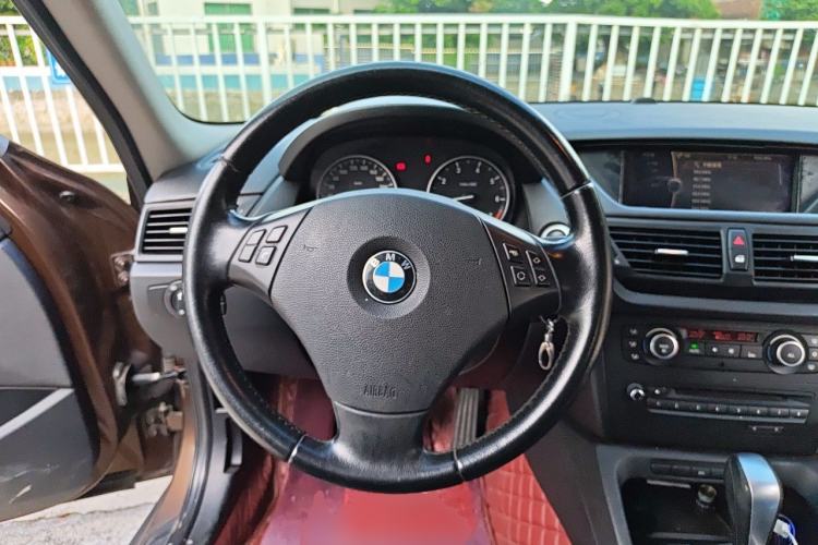 Used BMW X1 2010 sDrive18i Luxury Model Steering Wheel