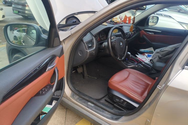 Used BMW X1 2010 sDrive18i Luxury Model Driver Seat
