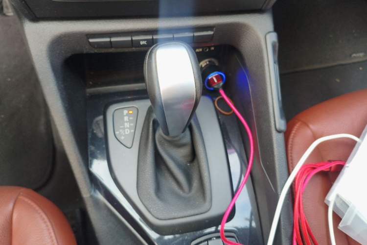 Used BMW X1 2010 sDrive18i Luxury Model Gear Lever