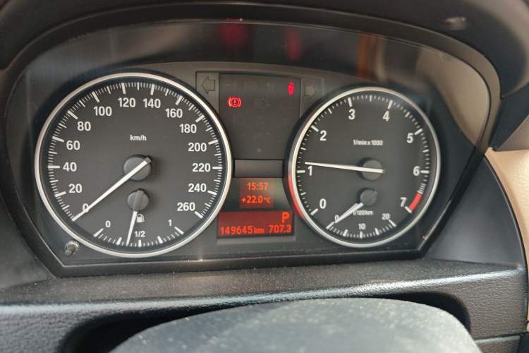 Used BMW X1 2010 sDrive18i Luxury Model Instrument Cluster