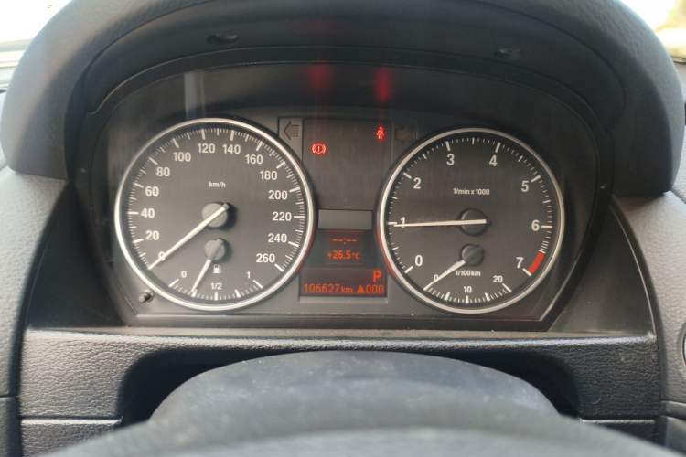 Used BMW X1 2010 sDrive18i Luxury Model Instrument Cluster