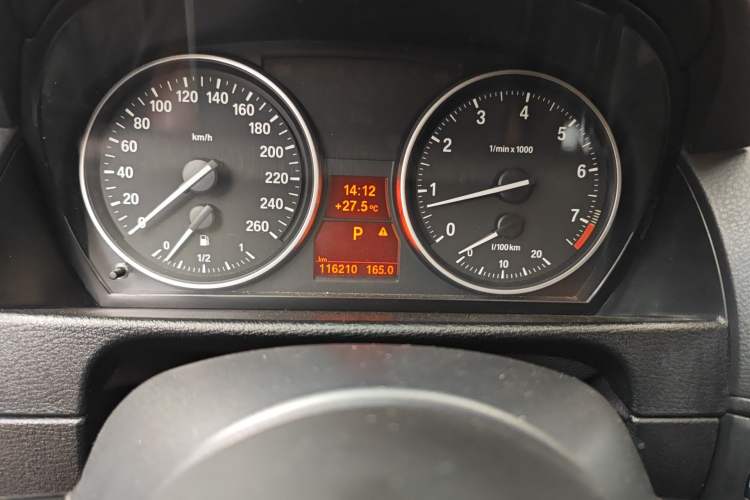 Used BMW X1 2010 xDrive28i Odometer Close Up