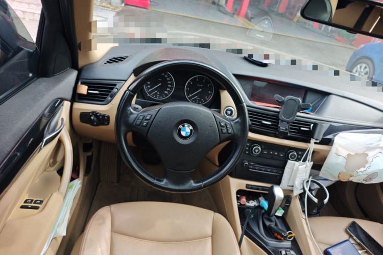 Used BMW X1 2010 sDrive18i Luxury Model Steering Wheel