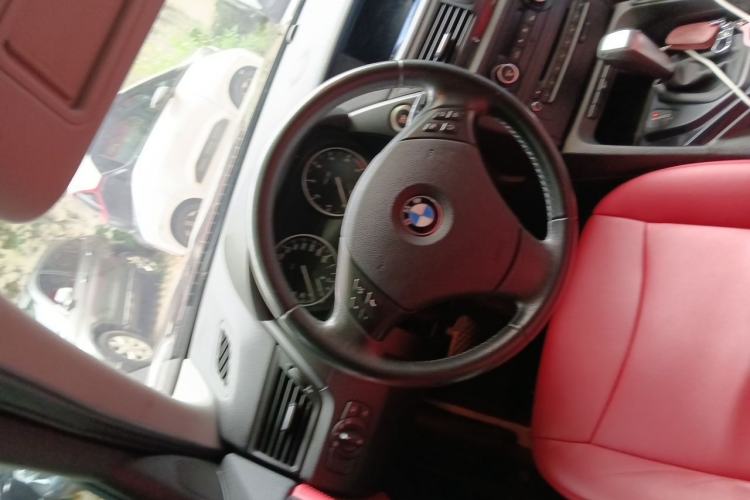 Used BMW X1 2010 sDrive18i Luxury Model Steering Wheel