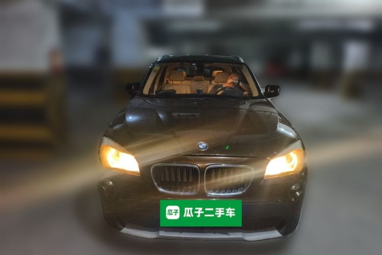 Used BMW X1 2010 xDrive25i Front