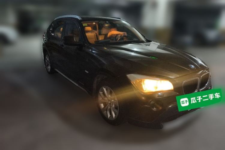Used BMW X1 2010 xDrive25i Front Right 45 Deg