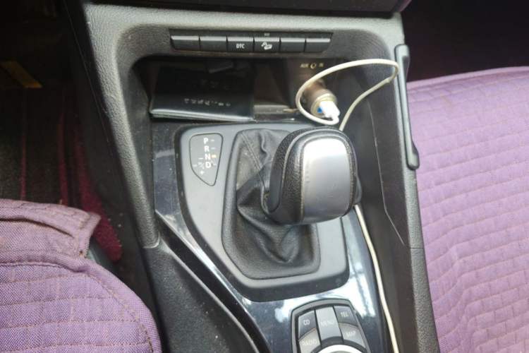 Used BMW X1 2010 xDrive25i Gear Lever