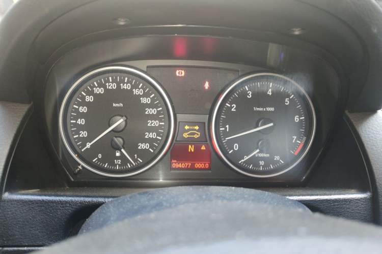 Used BMW X1 2010 xDrive25i Instrument Cluster