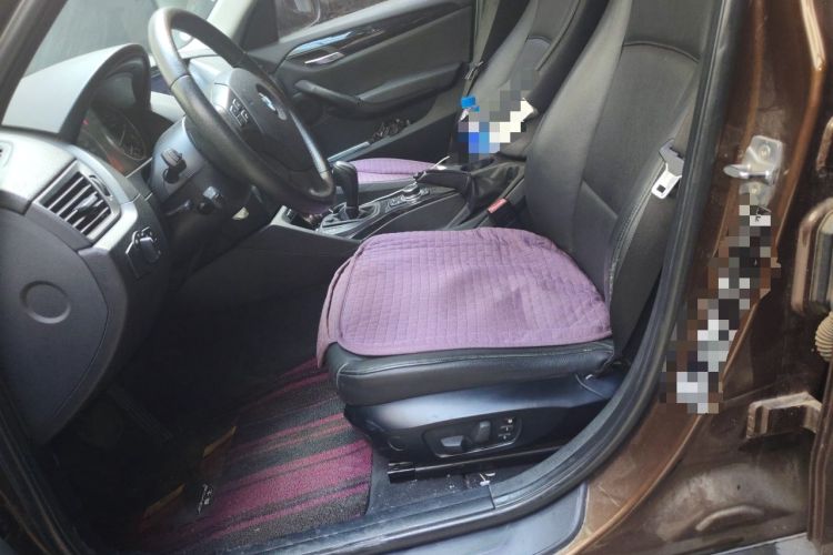 Used BMW X1 2010 xDrive25i Left Front Seat