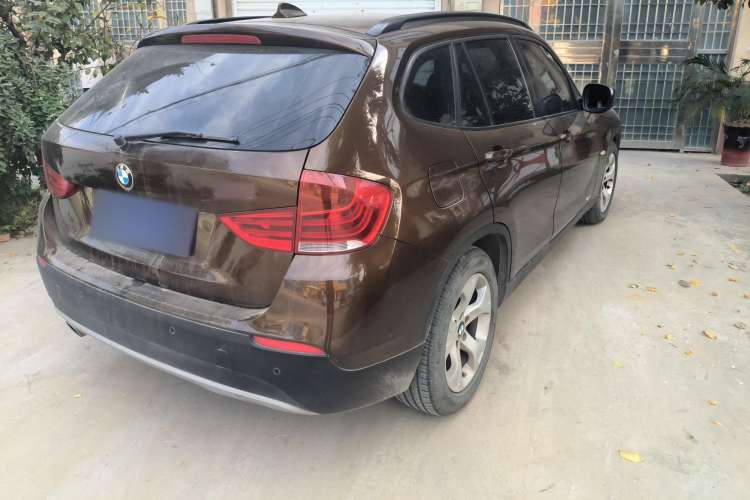 Used BMW X1 2010 sDrive18i Luxury Model Rear Right 45 Deg