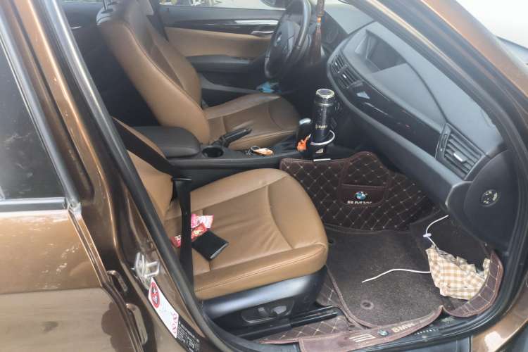 Used BMW X1 2010 sDrive18i Luxury Model Right Front Seat