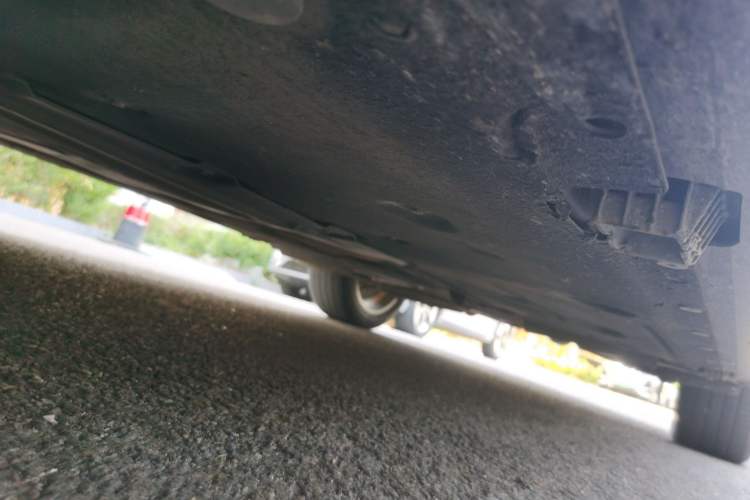 Used BMW X1 2010 sDrive18i Luxury Model Chassis Front Left