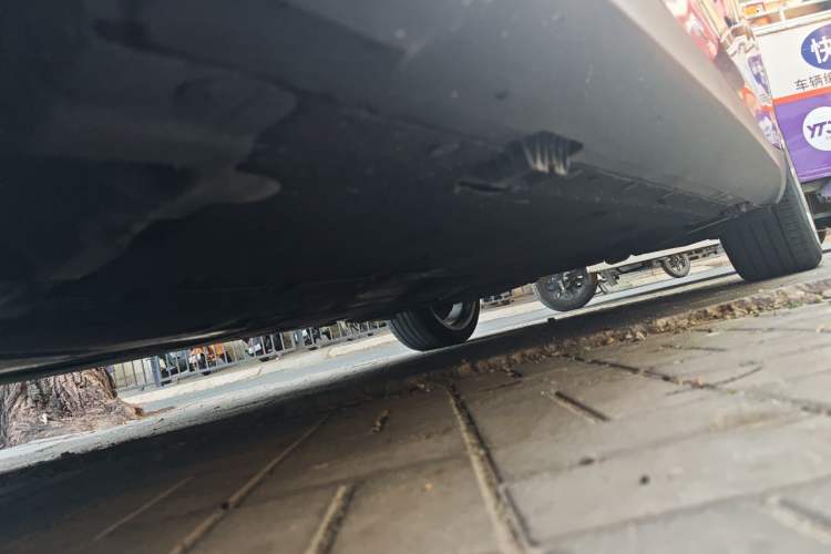 Used BMW X1 2010 xDrive28i Chassis Front Left