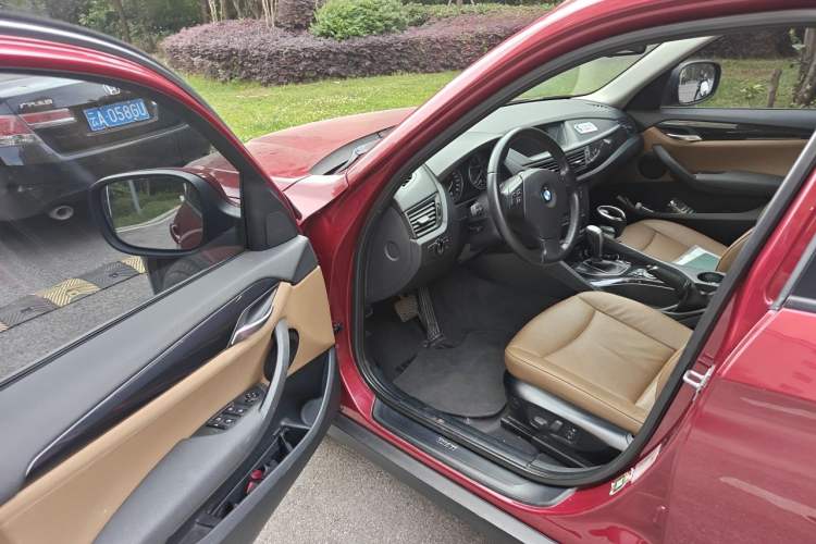 Used BMW X1 2010 sDrive18i Luxury Model Driver Seat