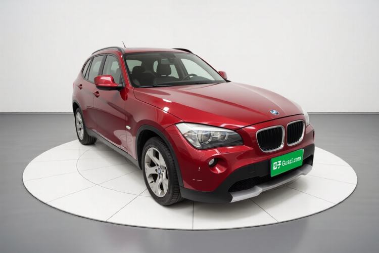 Used BMW X1 2010 sDrive18i Luxury Model Front Right 45 Deg